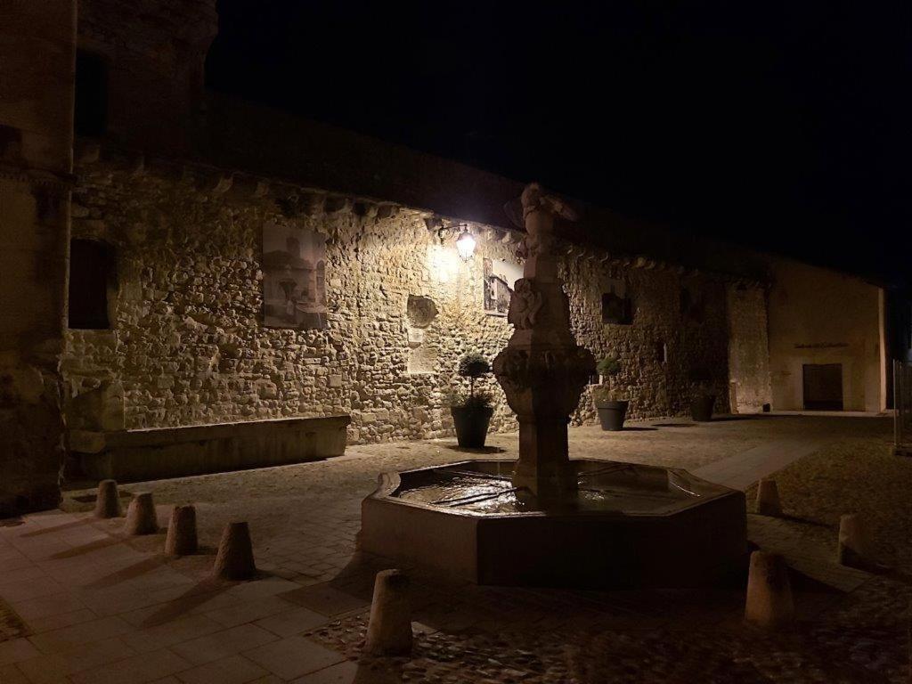 Gite Dans Les Pins Avec Piscine Villa Mazan Exterior photo