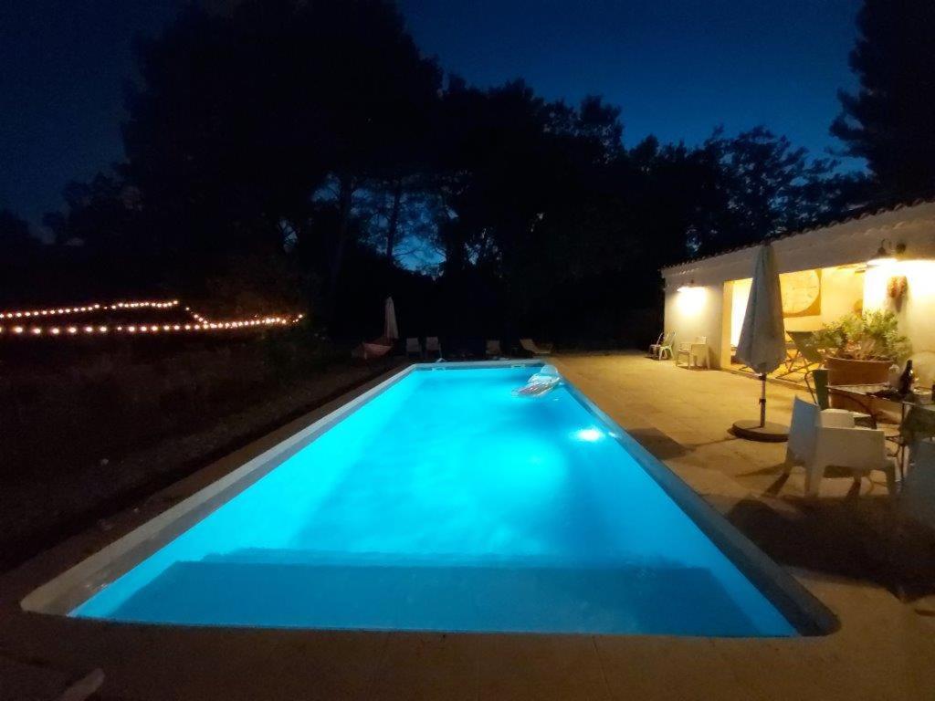 Gite Dans Les Pins Avec Piscine Villa Mazan Exterior photo